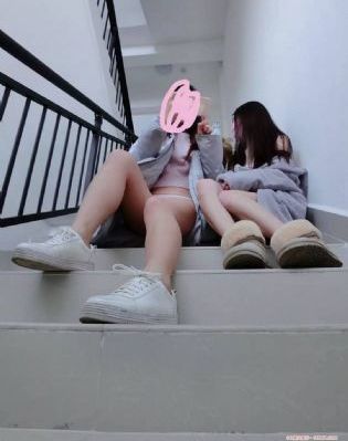 啊骚bb操死你小穴啊啊啊_DVD高清完整版播放