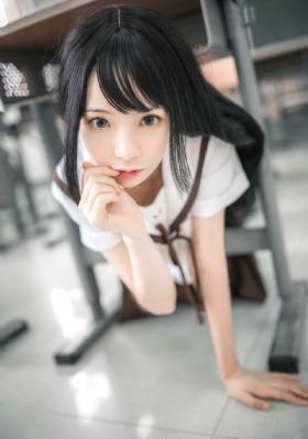 美女穿旗袍丝袜流白浆视频_高清完整版免费全集免费观看